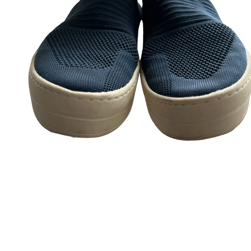 J Slides - Hilo Platform Mesh Navy Blue Sneakers Sz 8.5